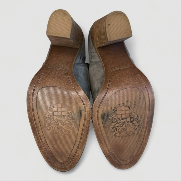 VINCE CAMUTO Fileana Split Shaft Suede Ankle Booties Gray Women’s Size 7.5 - Picture 4 of 6